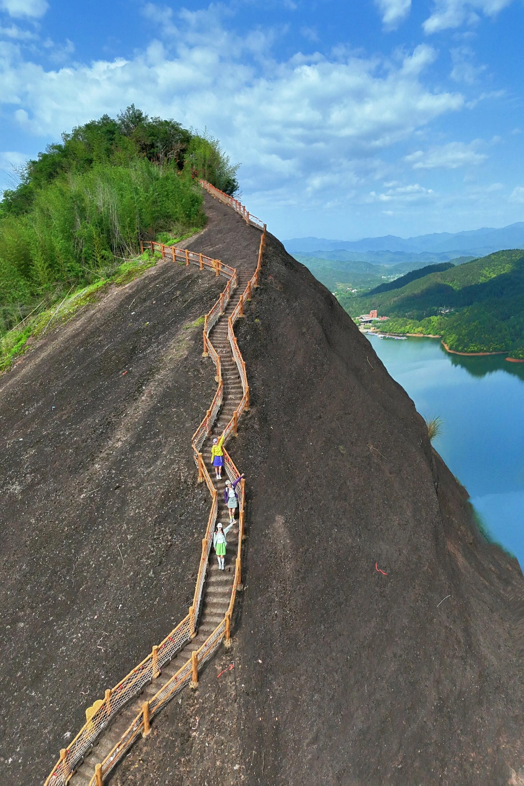 天柱峰